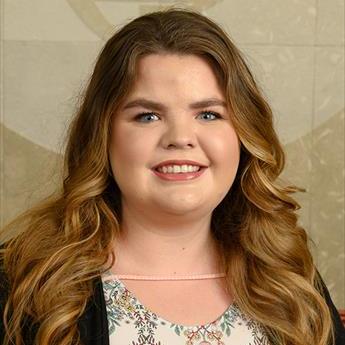 Photo of Carley Dearing