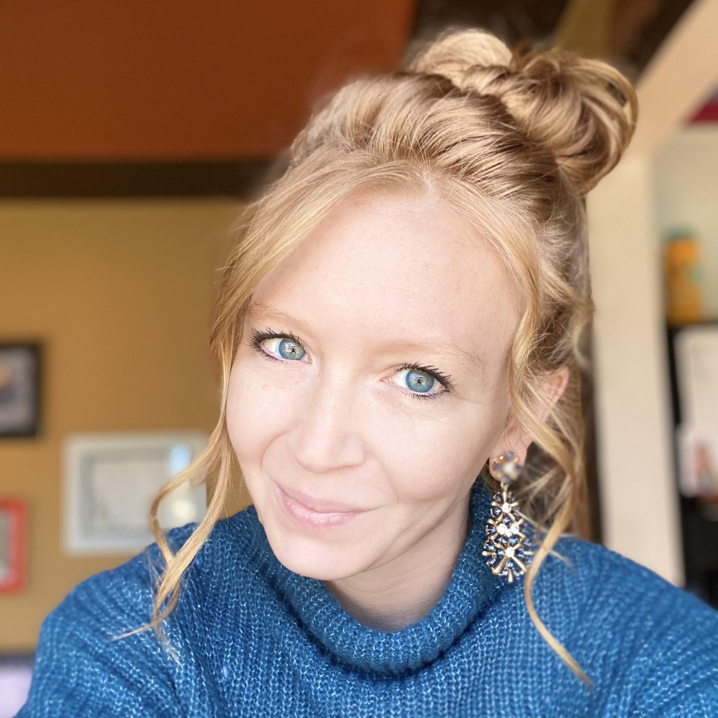 Photo of Julia Hilliard