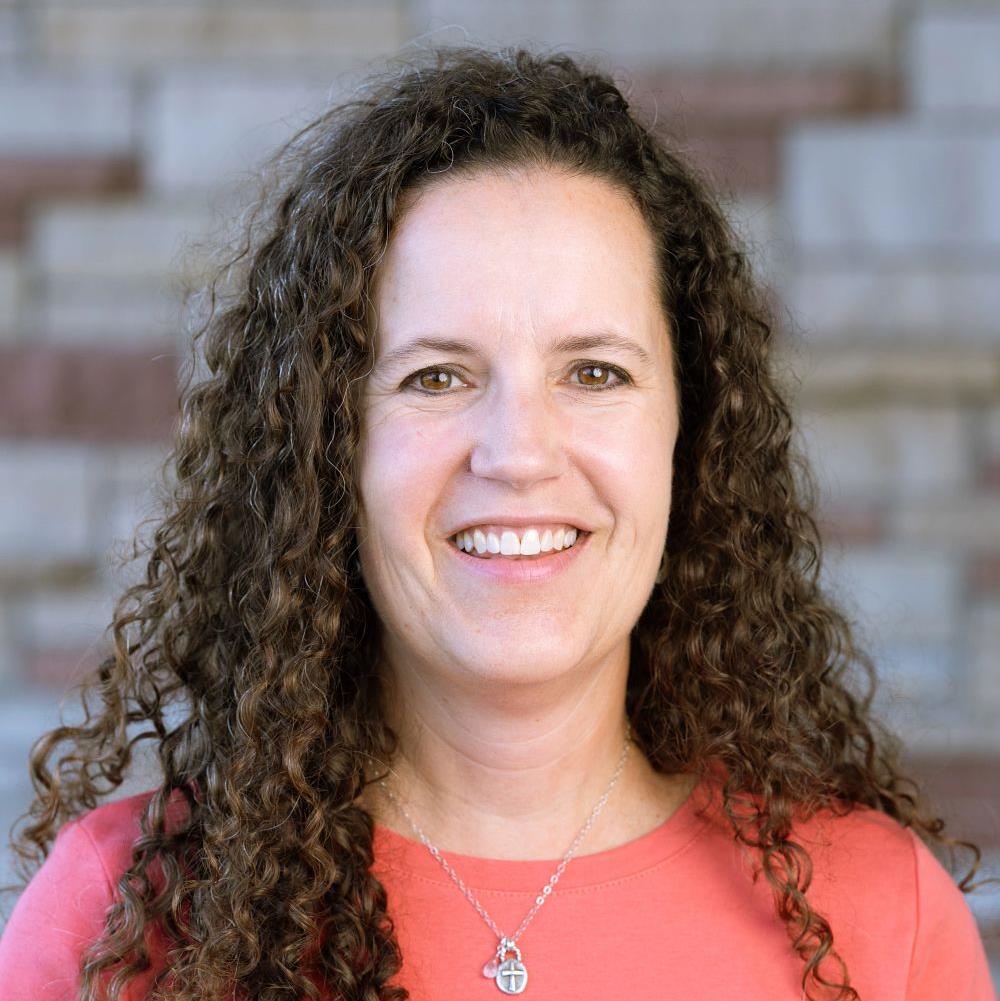 Photo of Lisa Maclean