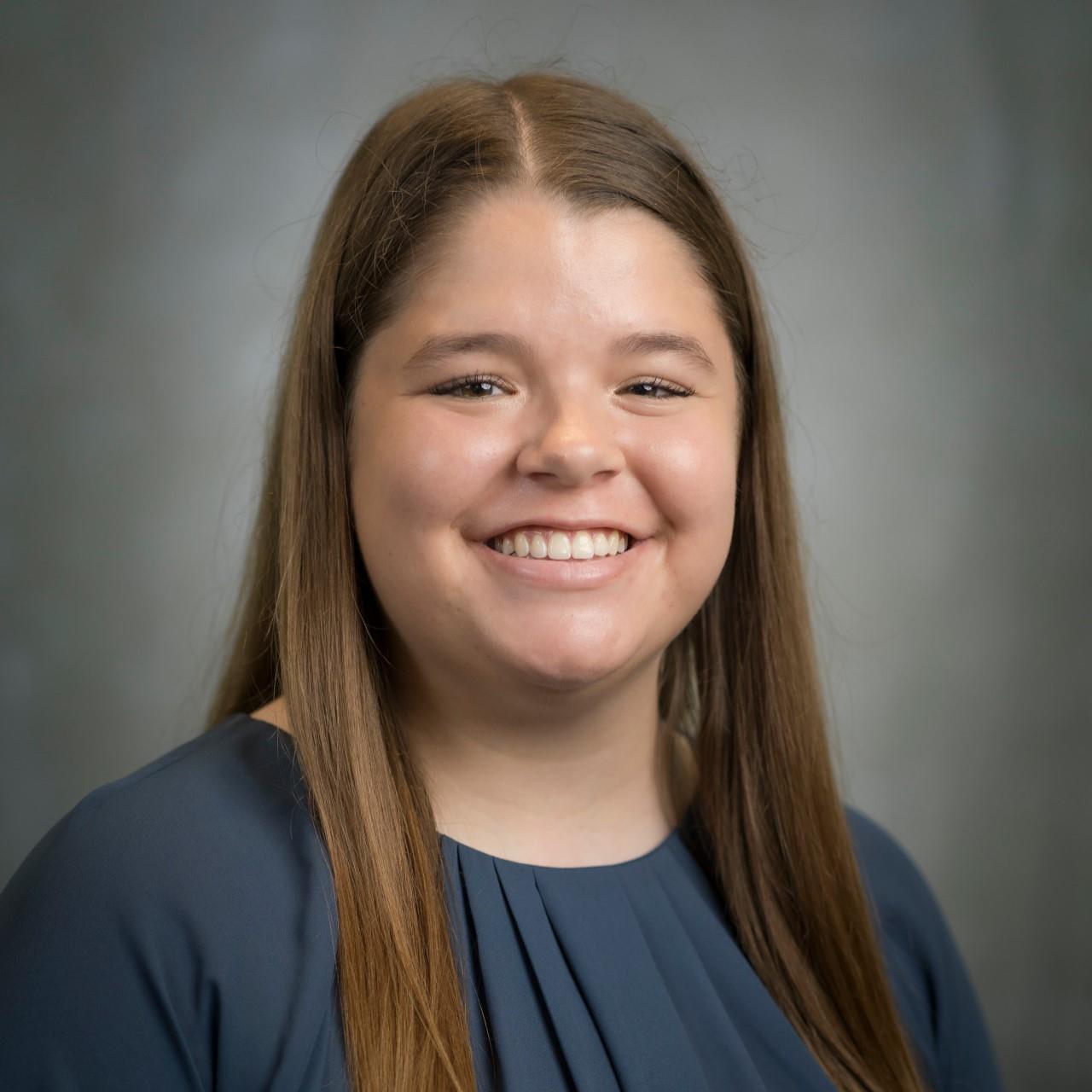 Photo of Lauren Hunstad